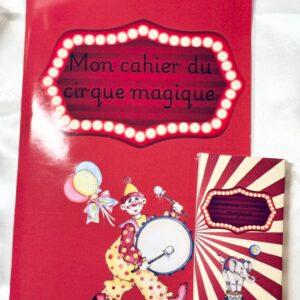 Cahier de coloriage + boîte de 6 mini crayons de coloriage